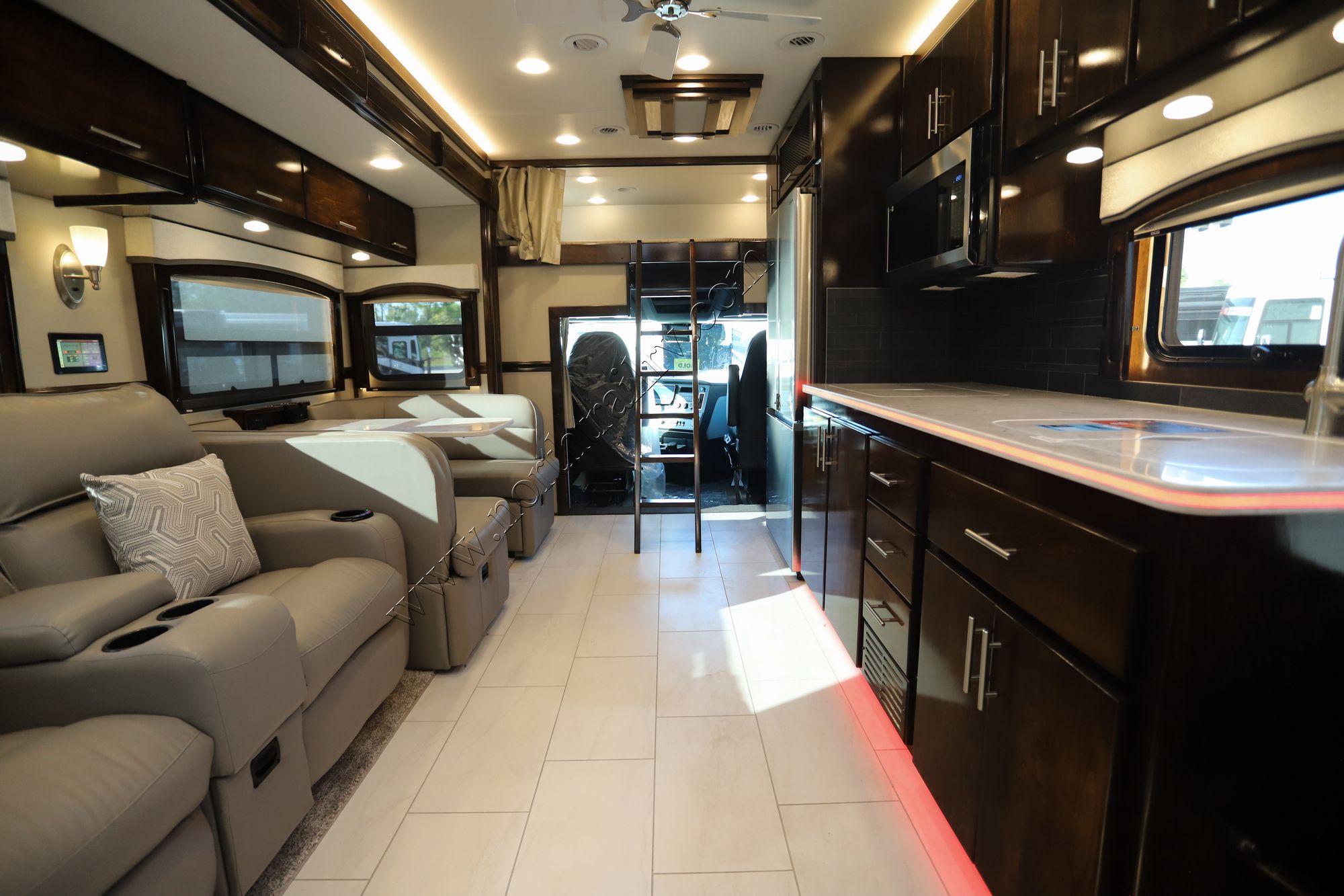 New 2023 Renegade Rv Classic 41CRB Super C  For Sale