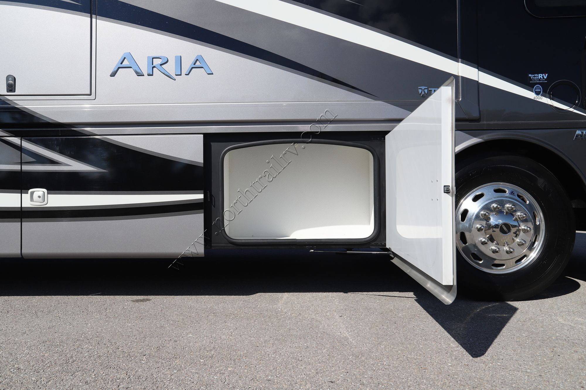 Used 2021 Thor Aria 4000 Class A  For Sale