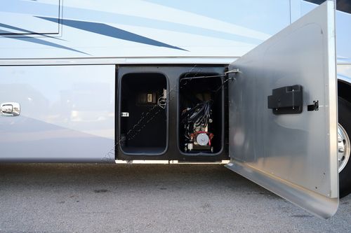 2022 Tiffin Motor Homes Phaeton 40IH