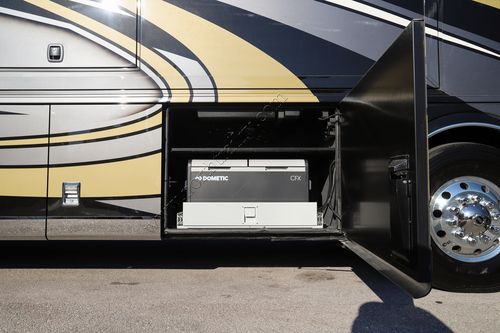 2023 Newmar London Aire 4535
