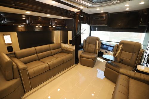 2023 Newmar London Aire 4535