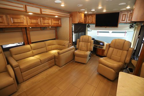 2018 Tiffin Motor Homes Allegro Red 33AA