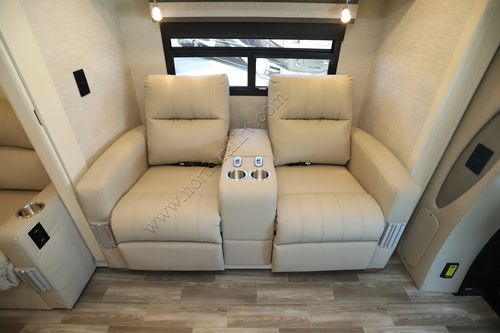 2023 Tiffin Motor Homes Wayfarer 25RW