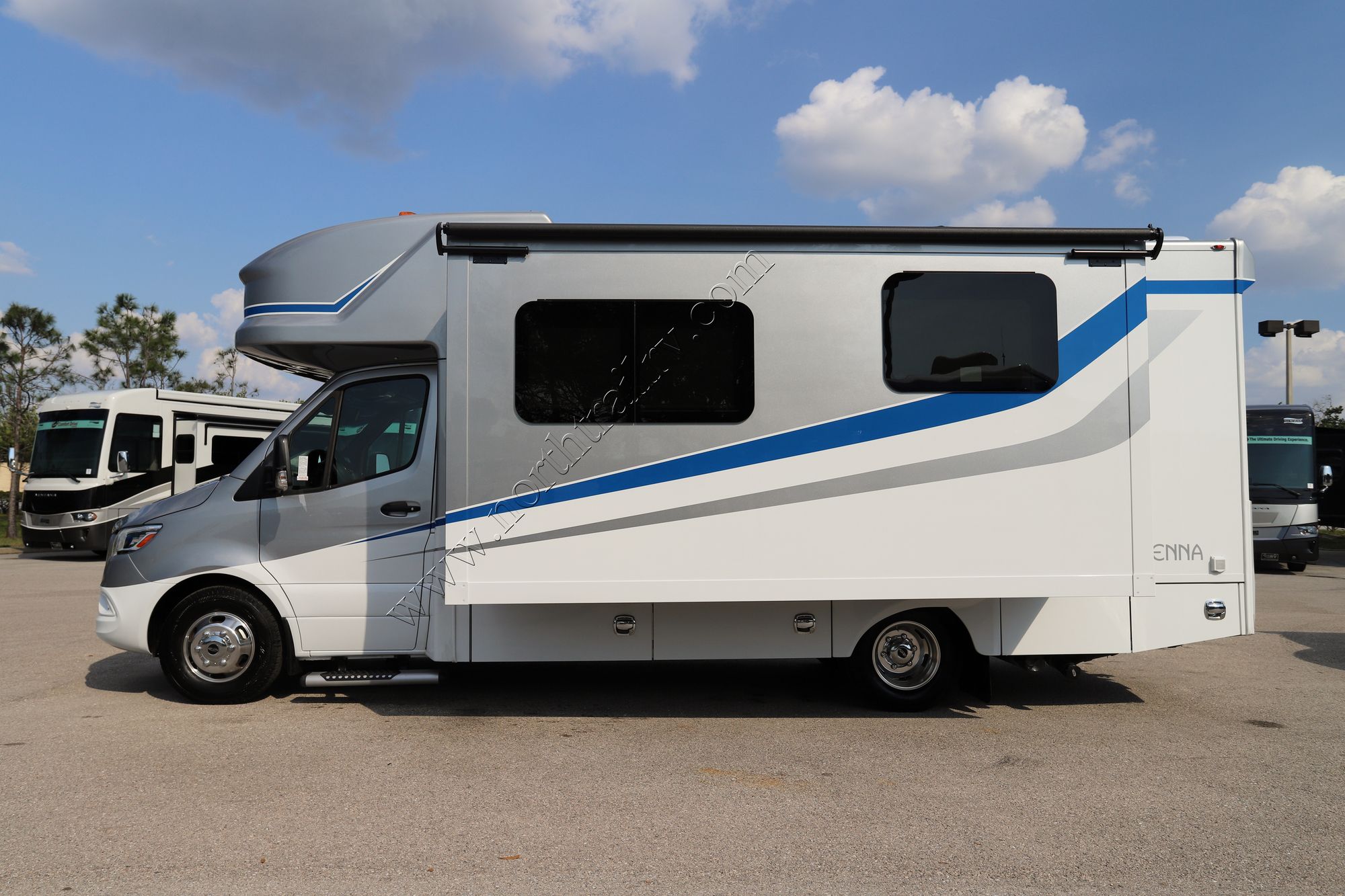 New 2023 Renegade Rv Vienna 25-VRMC Class C  For Sale