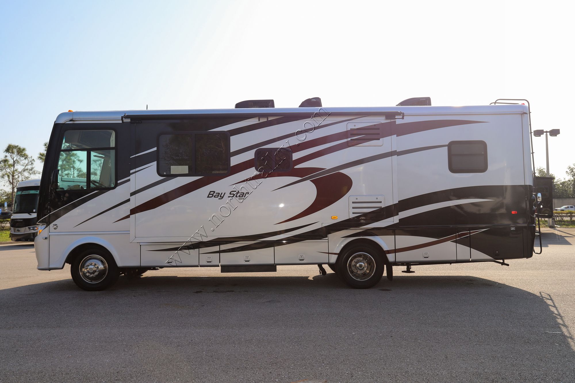 Used 2012 Newmar Bay Star 3002 Class A  For Sale
