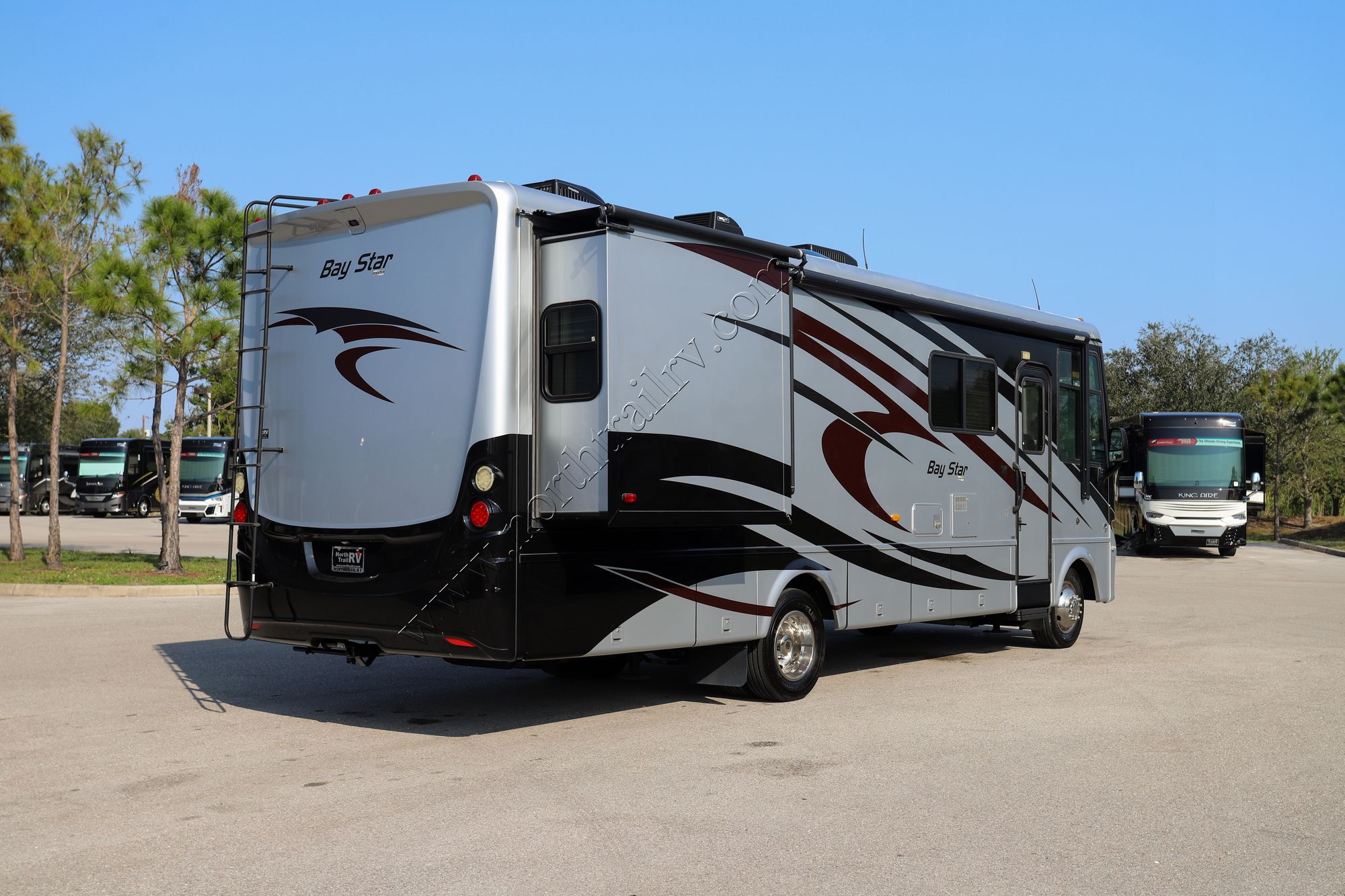 Used 2012 Newmar Bay Star 3002 Class A  For Sale