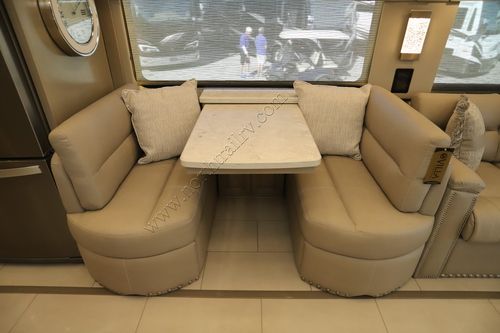 2023 Newmar London Aire 4535