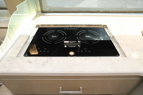 2023 Newmar London Aire 4535