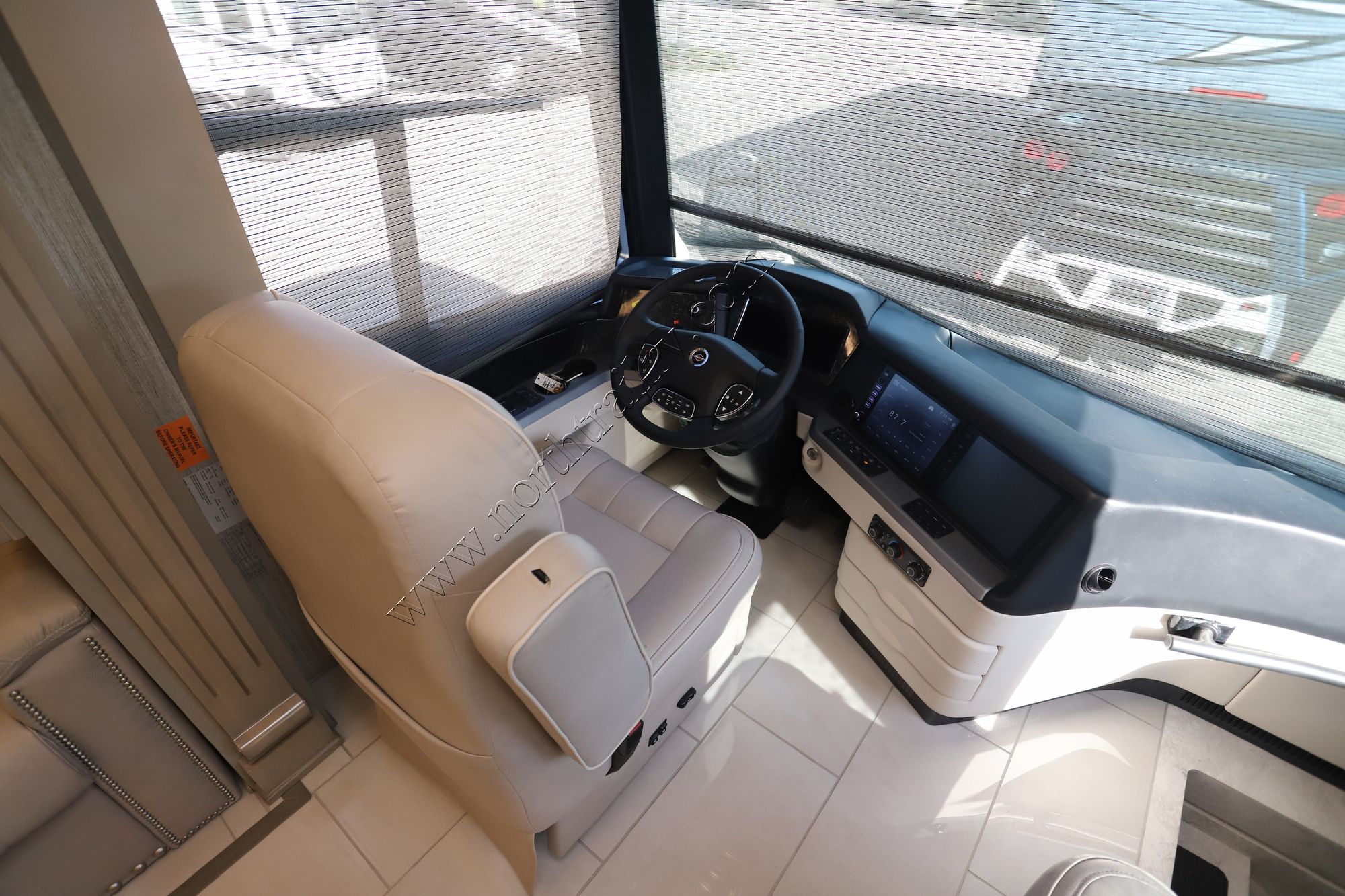 New 2023 Newmar London Aire 4535 Class A  For Sale
