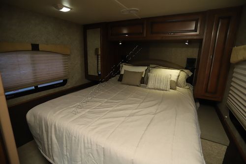 2014 Fleetwood Storm 28MS