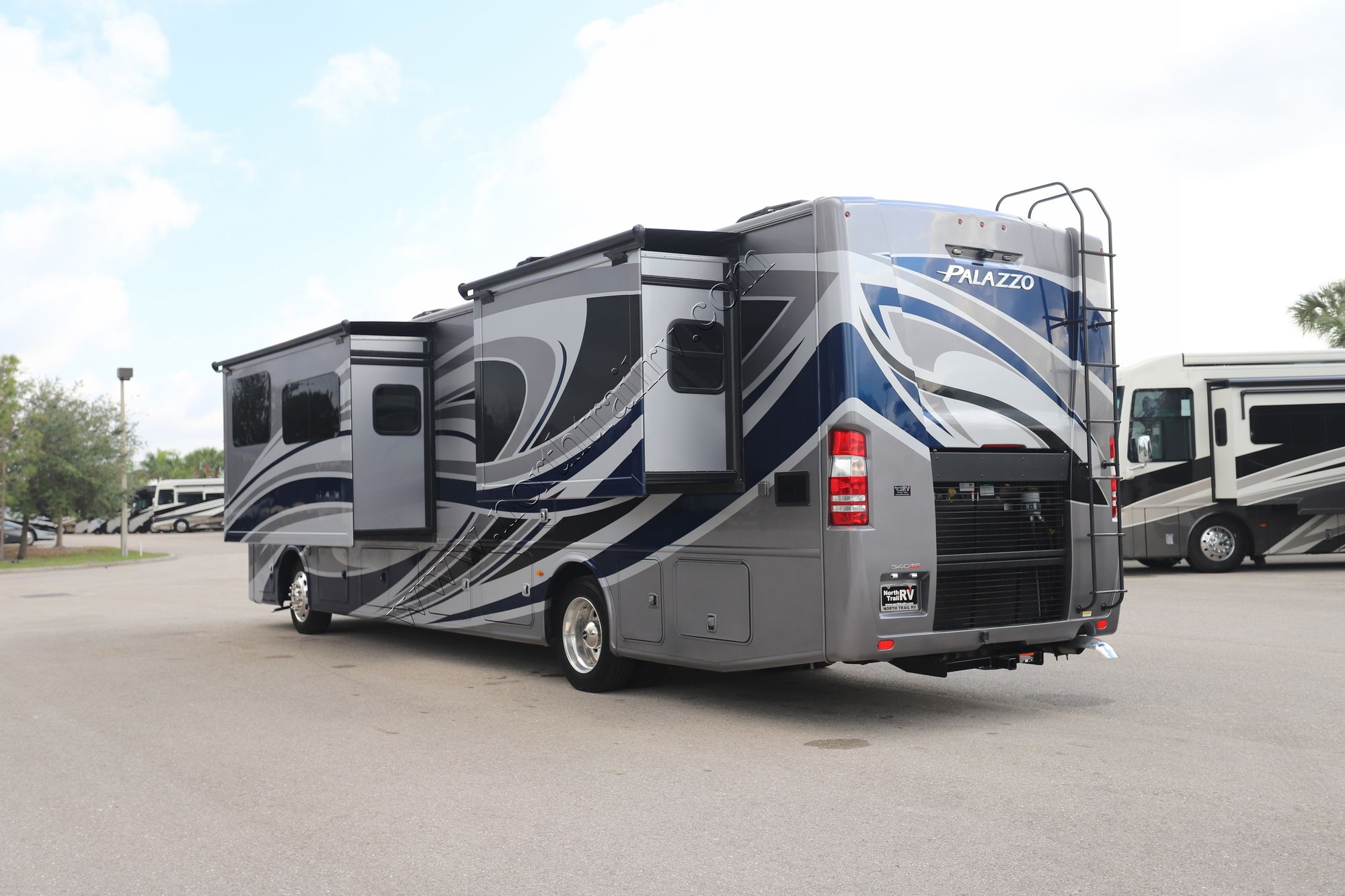Used 2021 Thor Palazzo 37.4 Class A  For Sale