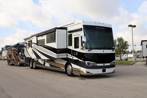 2023 Tiffin Motor Homes Allegro Bus 45OPP