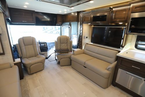 2023 Newmar Ventana 4326 Class A
