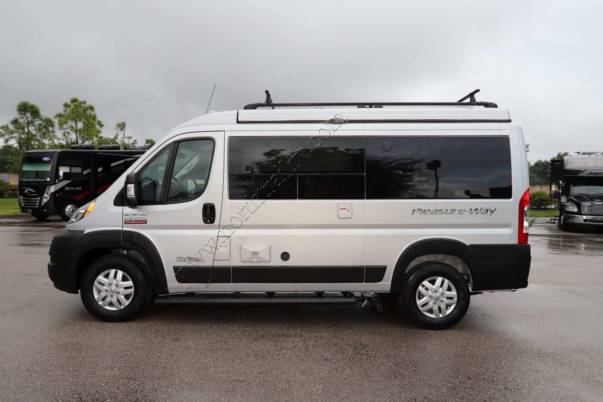 New 2022 Pleasure-Way Tofino POP-UP Class B  For Sale