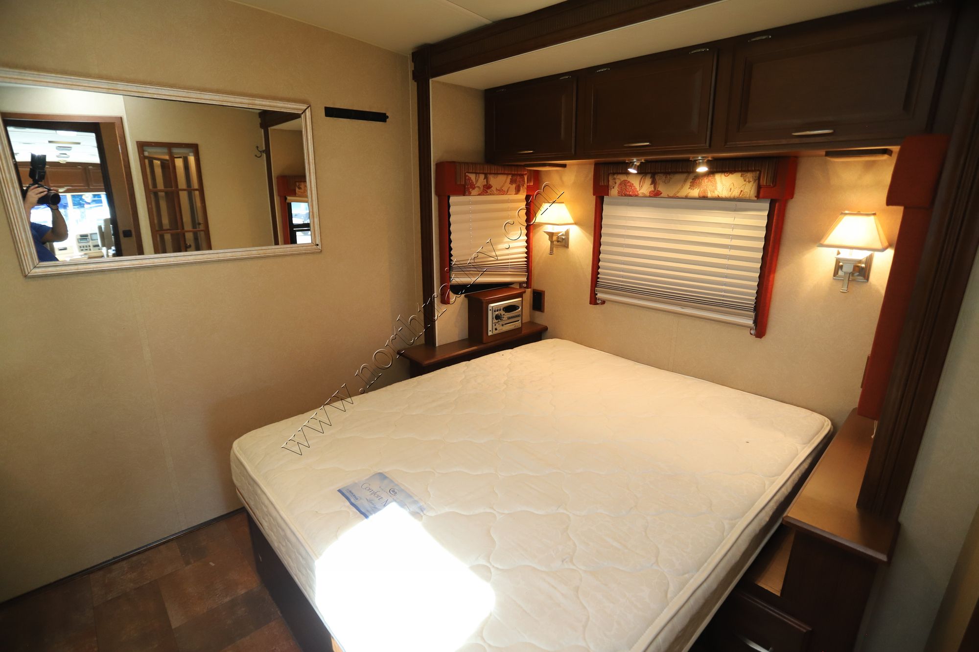 Used 2007 Winnebago Adventurer 38J Class A  For Sale