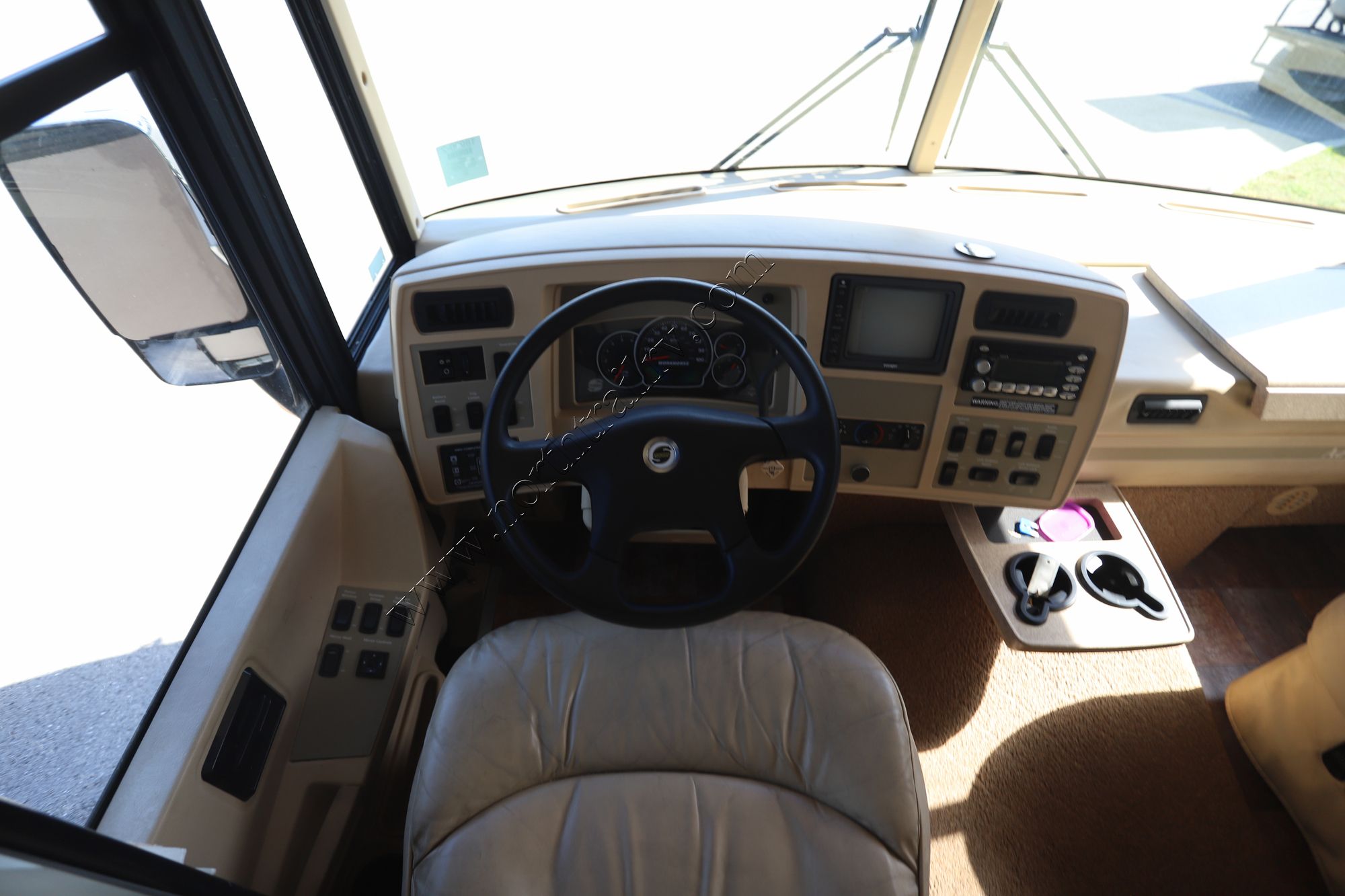 Used 2007 Winnebago Adventurer 38J Class A  For Sale