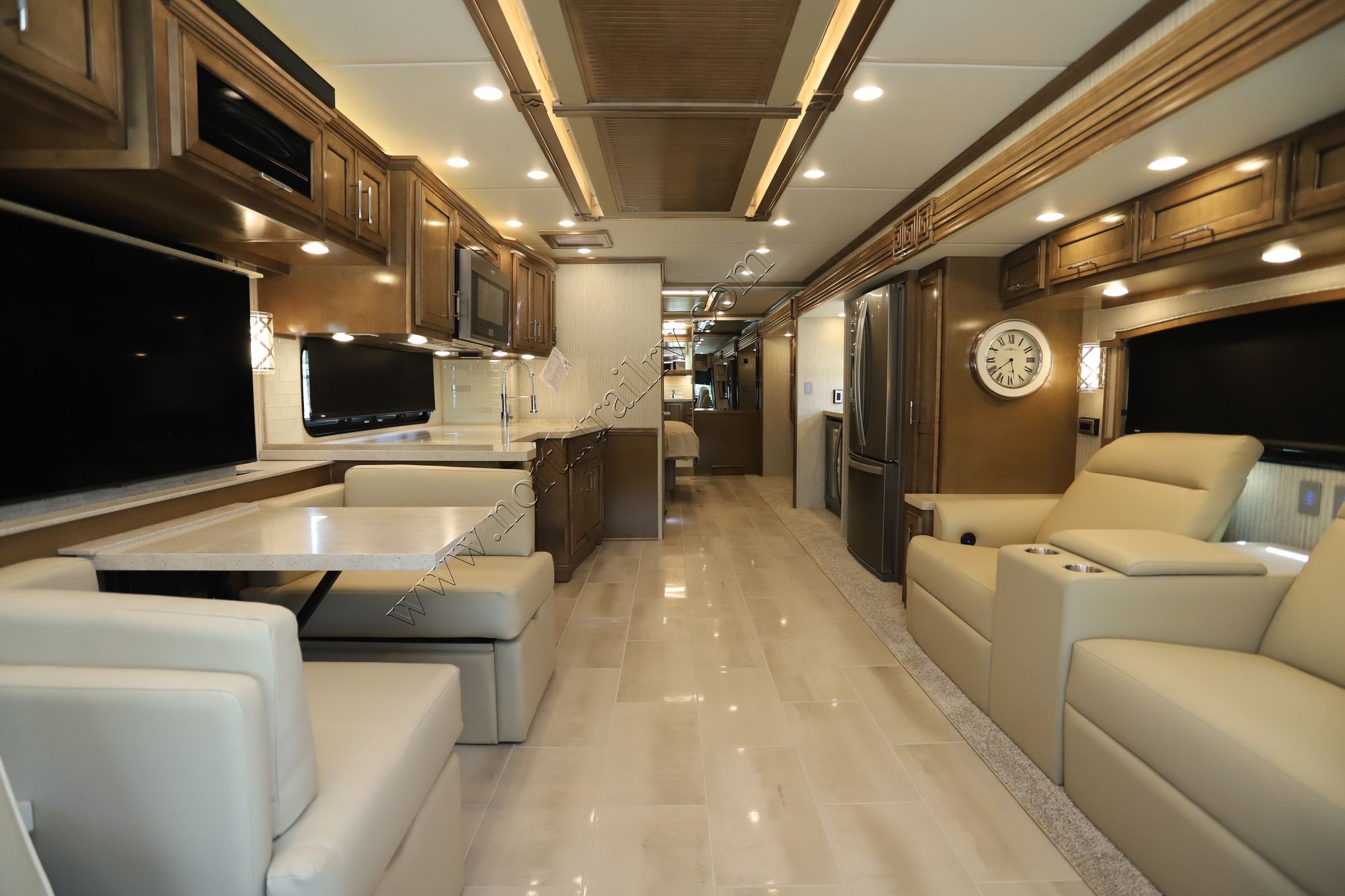 New 2023 Newmar Ventana 4068 Class A  For Sale