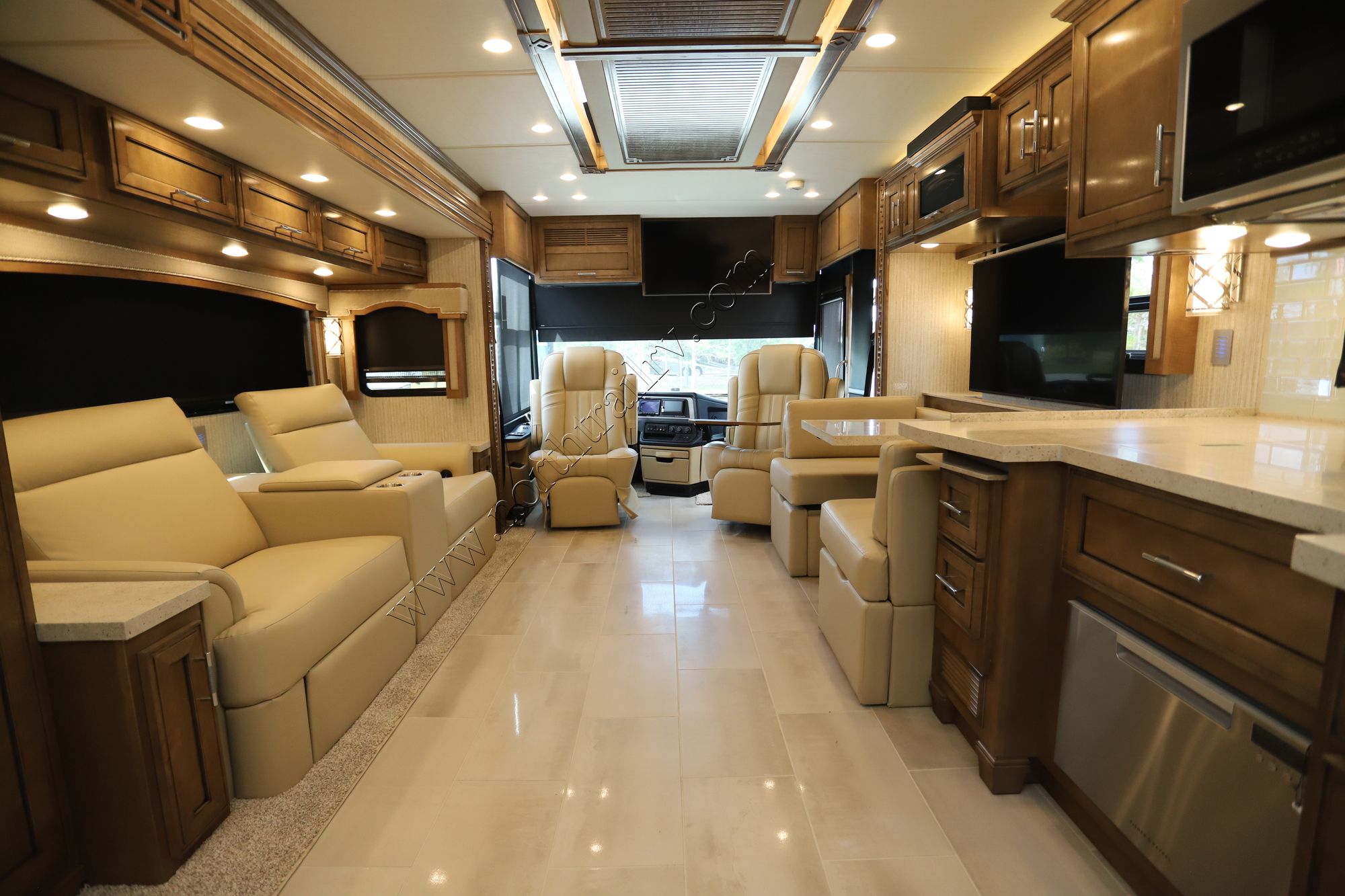 New 2023 Newmar Ventana 4068 Class A  For Sale