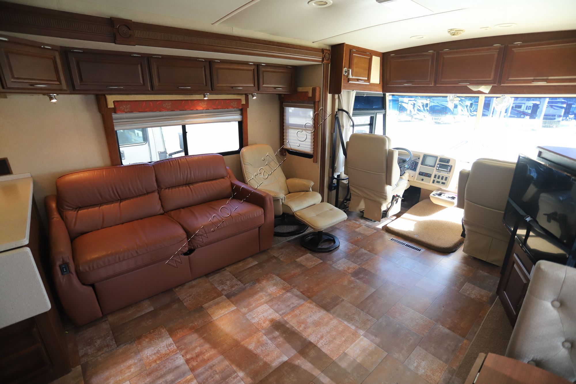 Used 2007 Winnebago Adventurer 38J Class A  For Sale