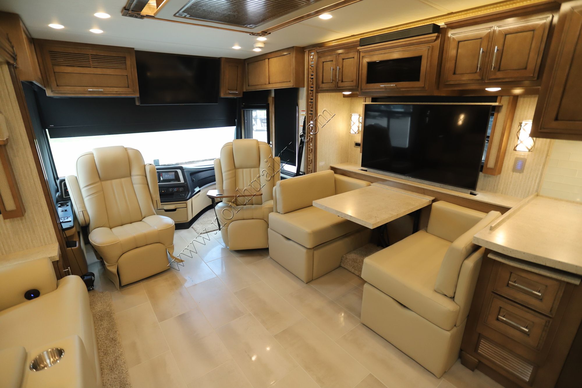 New 2023 Newmar Ventana 4068 Class A  For Sale