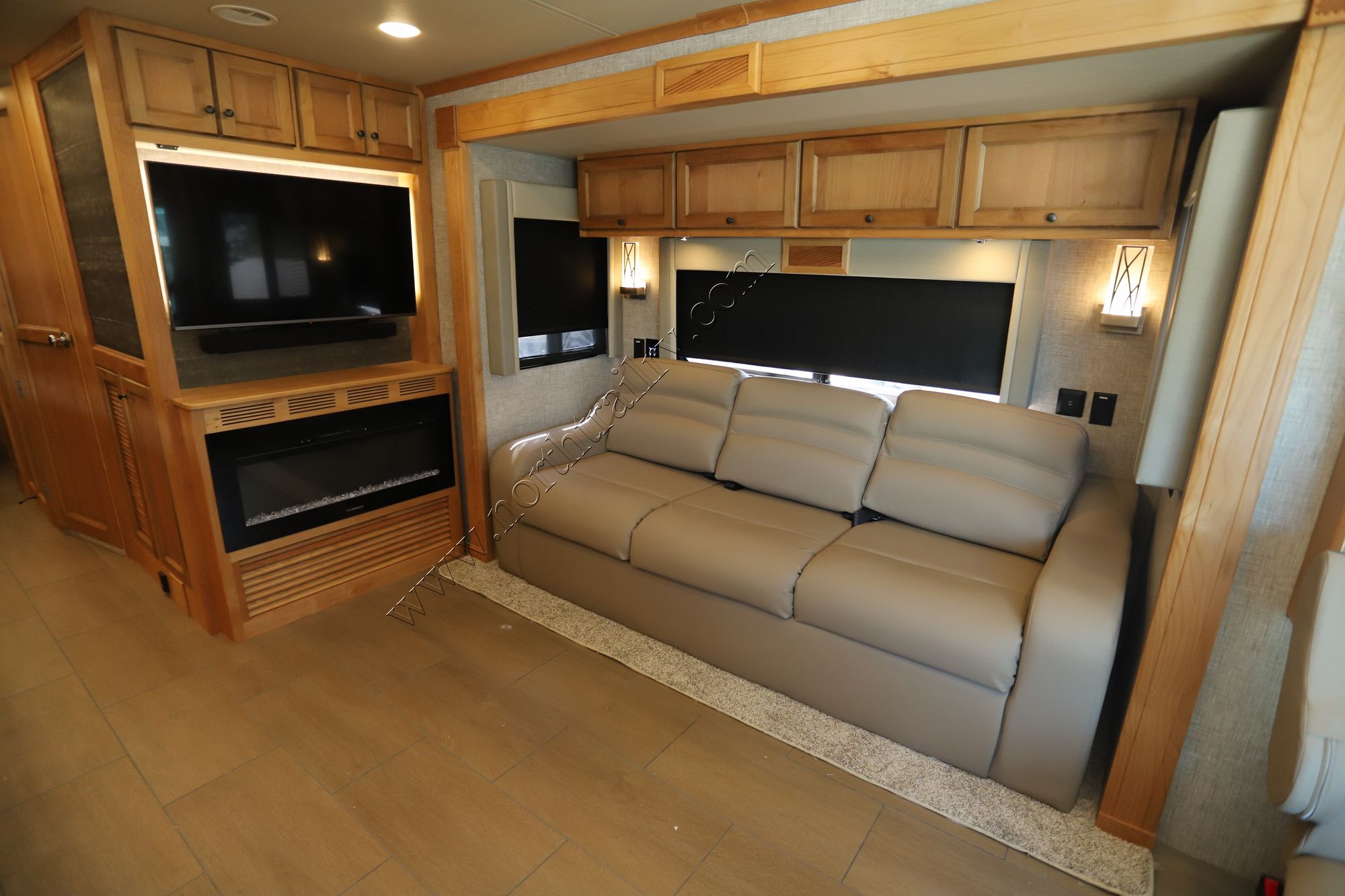 New 2023 Tiffin Motor Homes Allegro 34PA Class A  For Sale