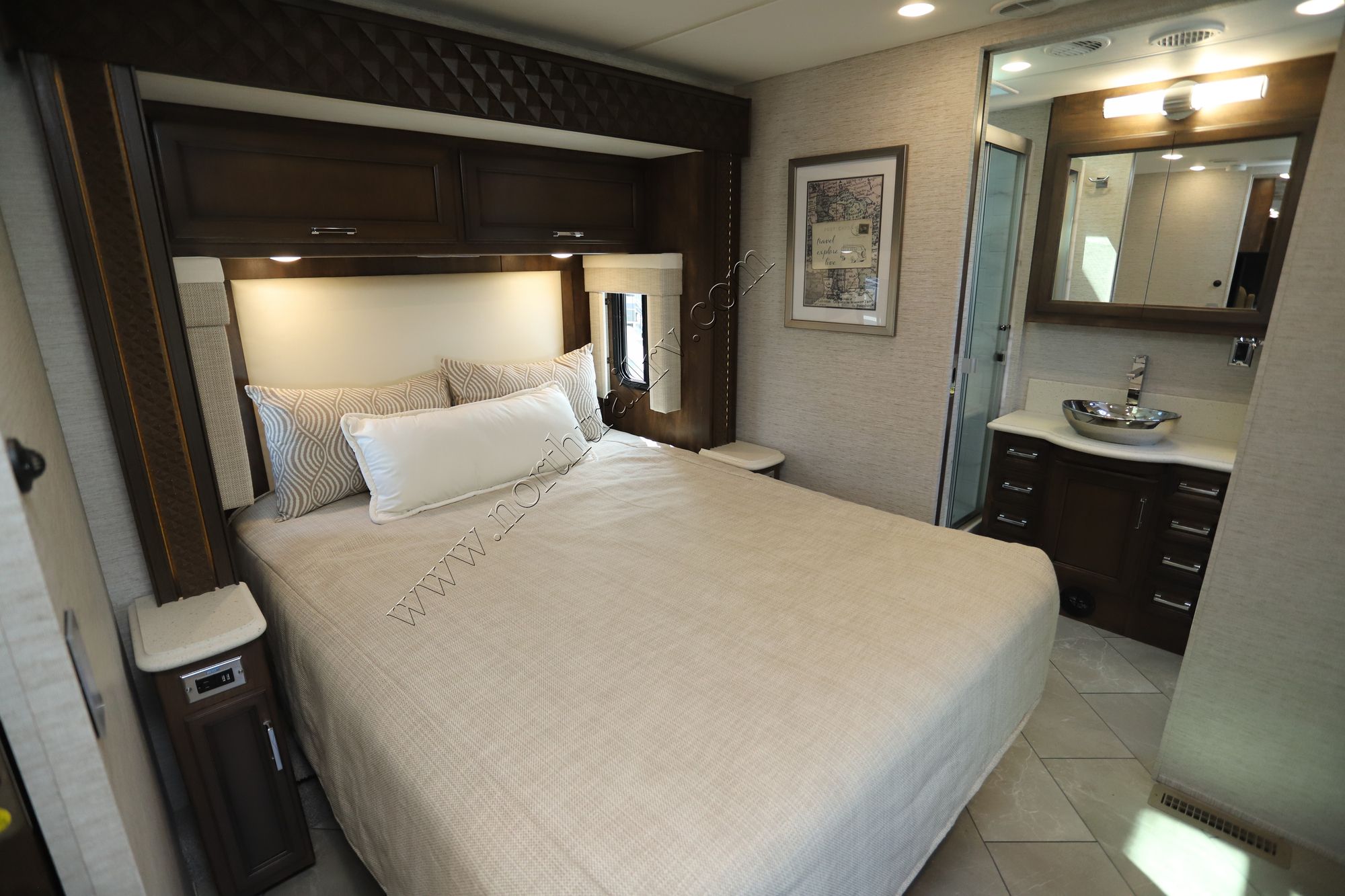 New 2023 Newmar Bay Star 3616 Class A  For Sale