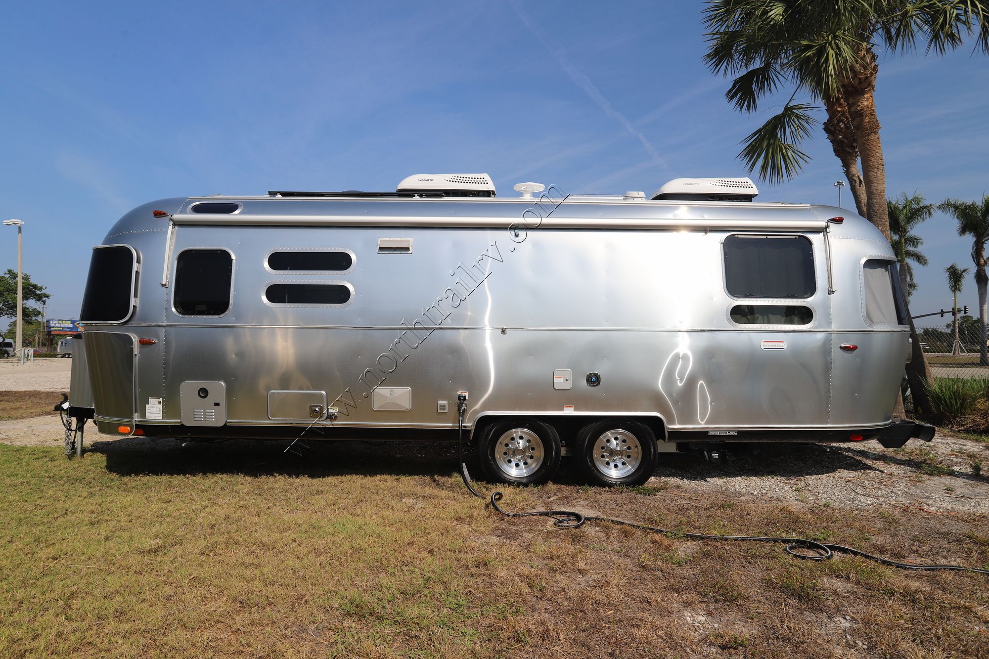 New 2023 Airstream International 28RB Travel Trailer  For Sale