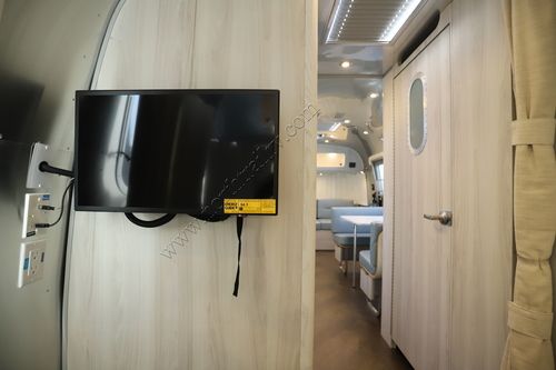 2023 Airstream International 28RB