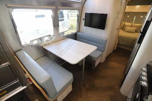 2023 Airstream International 28RB