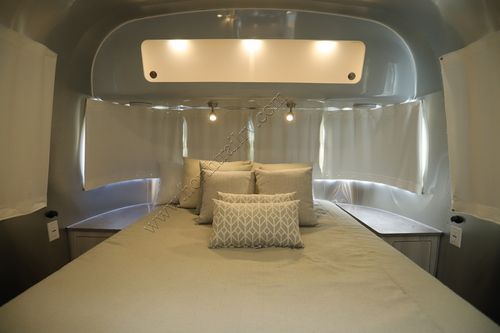 2023 Airstream International 28RB Travel Trailer