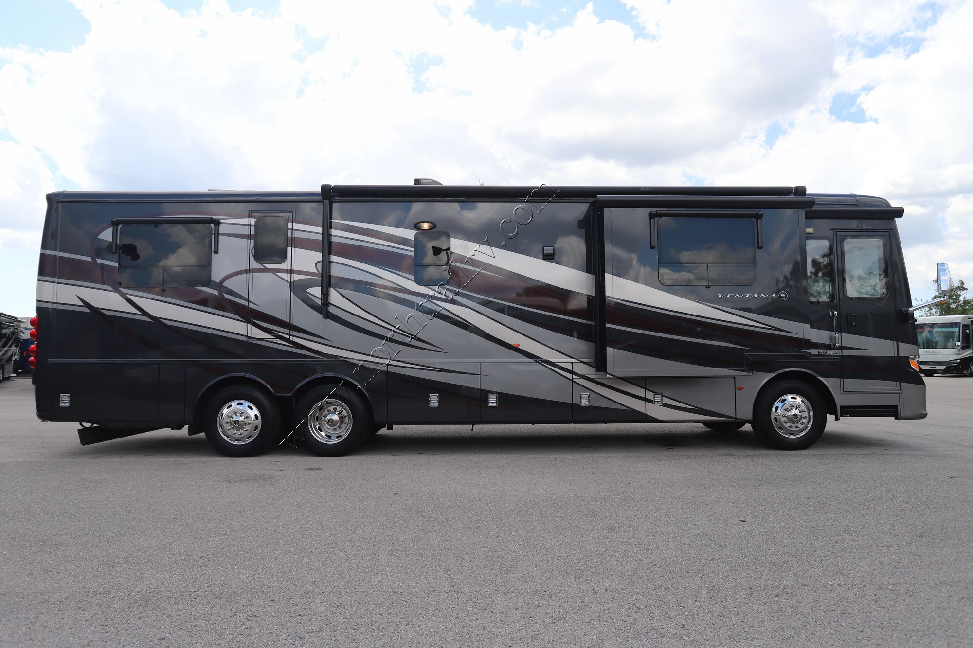 Used 2018 Newmar Ventana 4046 Class A  For Sale