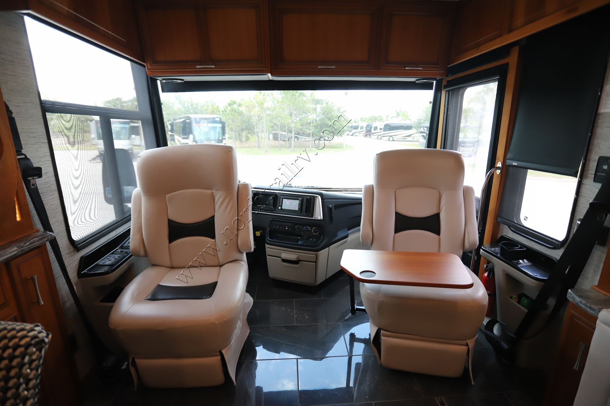 Used 2018 Newmar Ventana 4046 Class A  For Sale