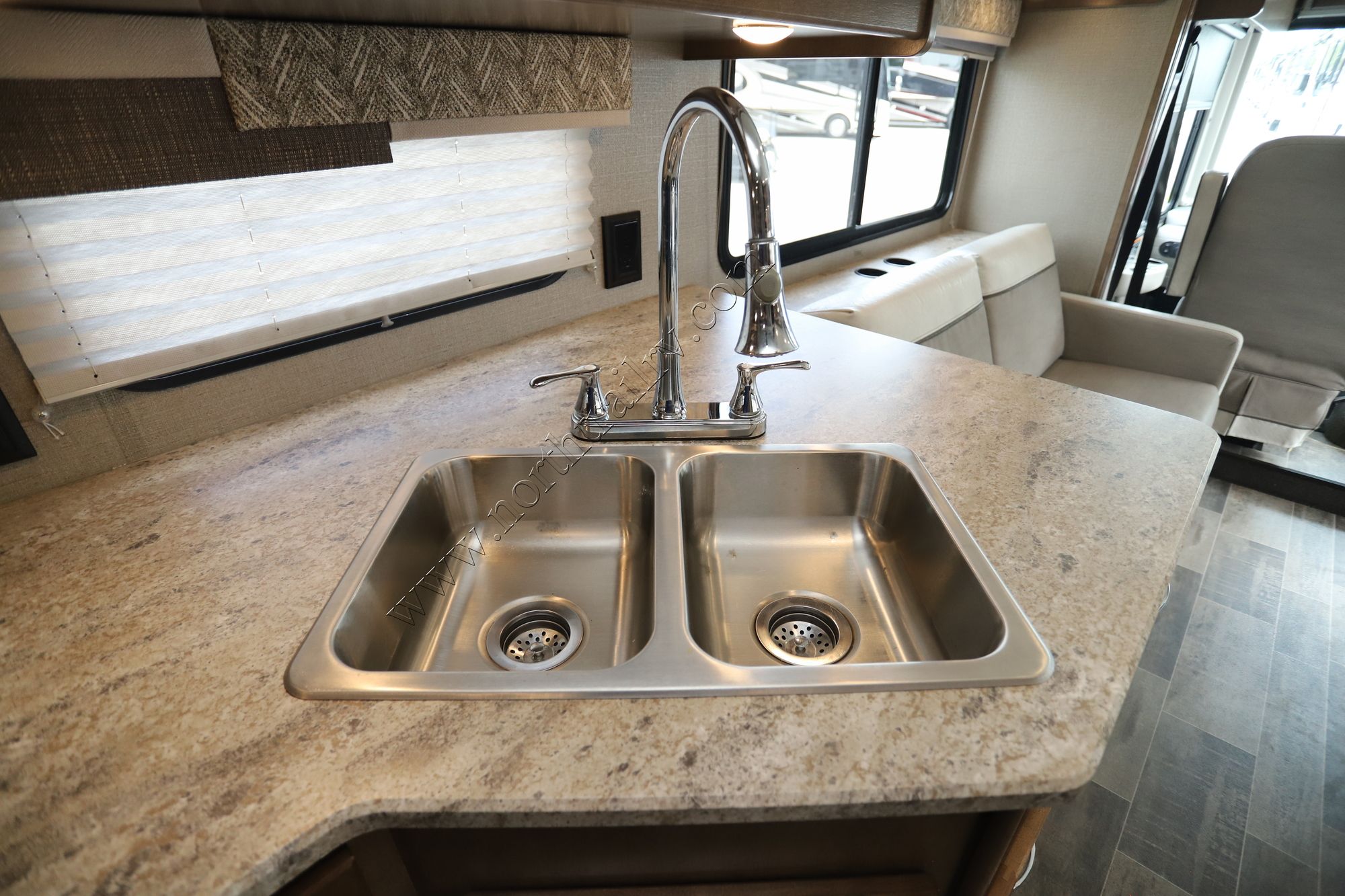Used 2018 Winnebago Intent 29L Class A  For Sale