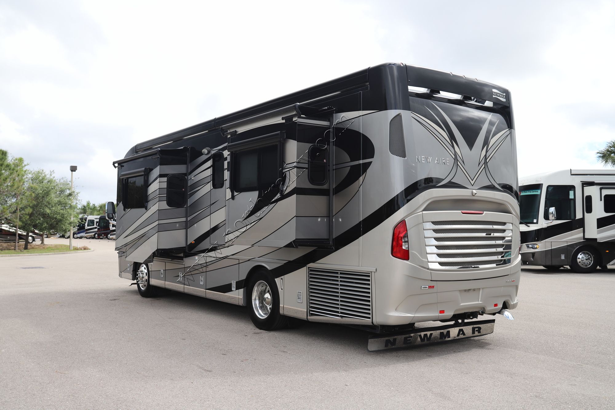 Used 2018 Newmar New Aire 3343 Class A  For Sale