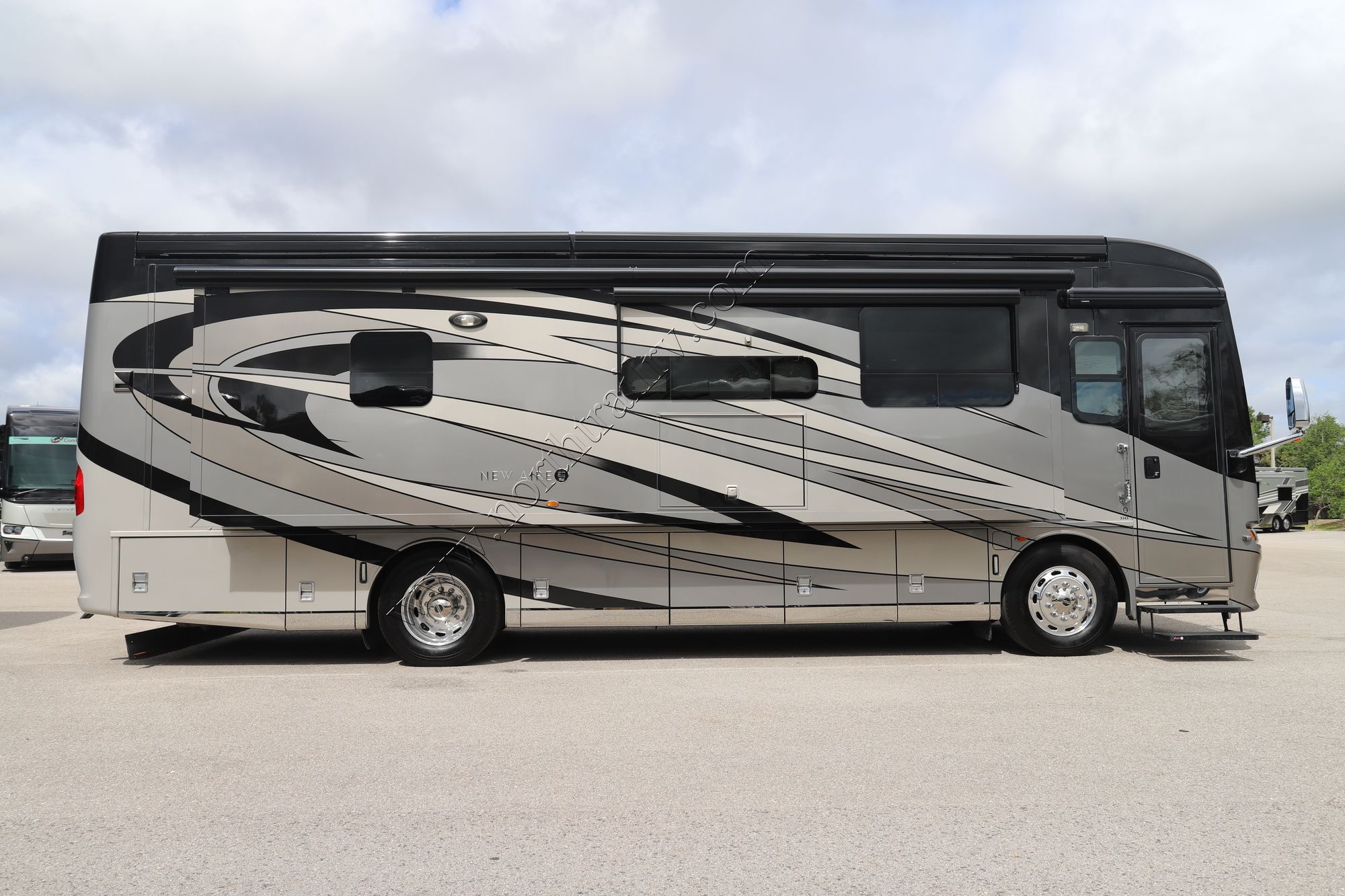 Used 2018 Newmar New Aire 3343 Class A  For Sale