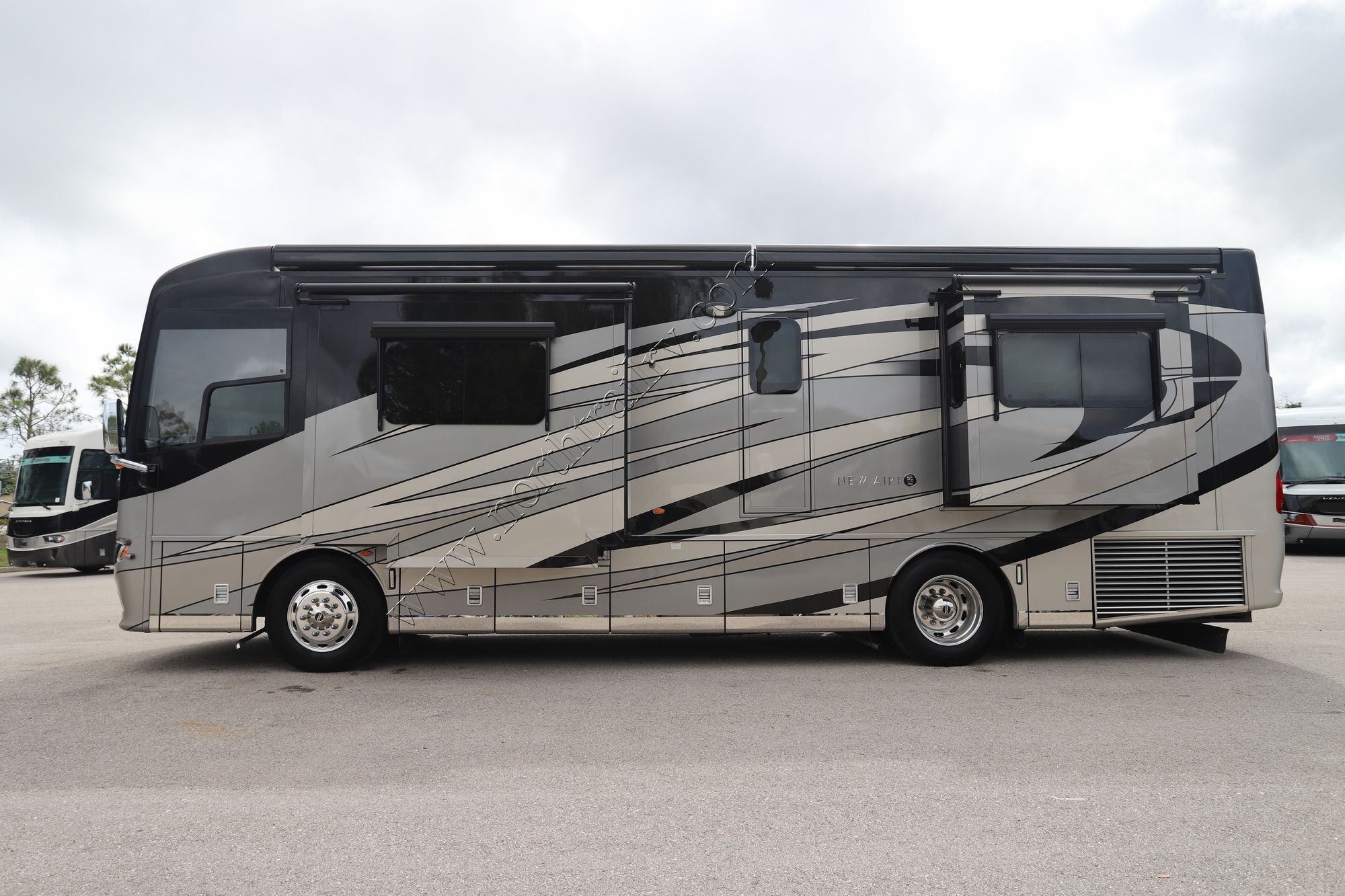 Used 2018 Newmar New Aire 3343 Class A  For Sale