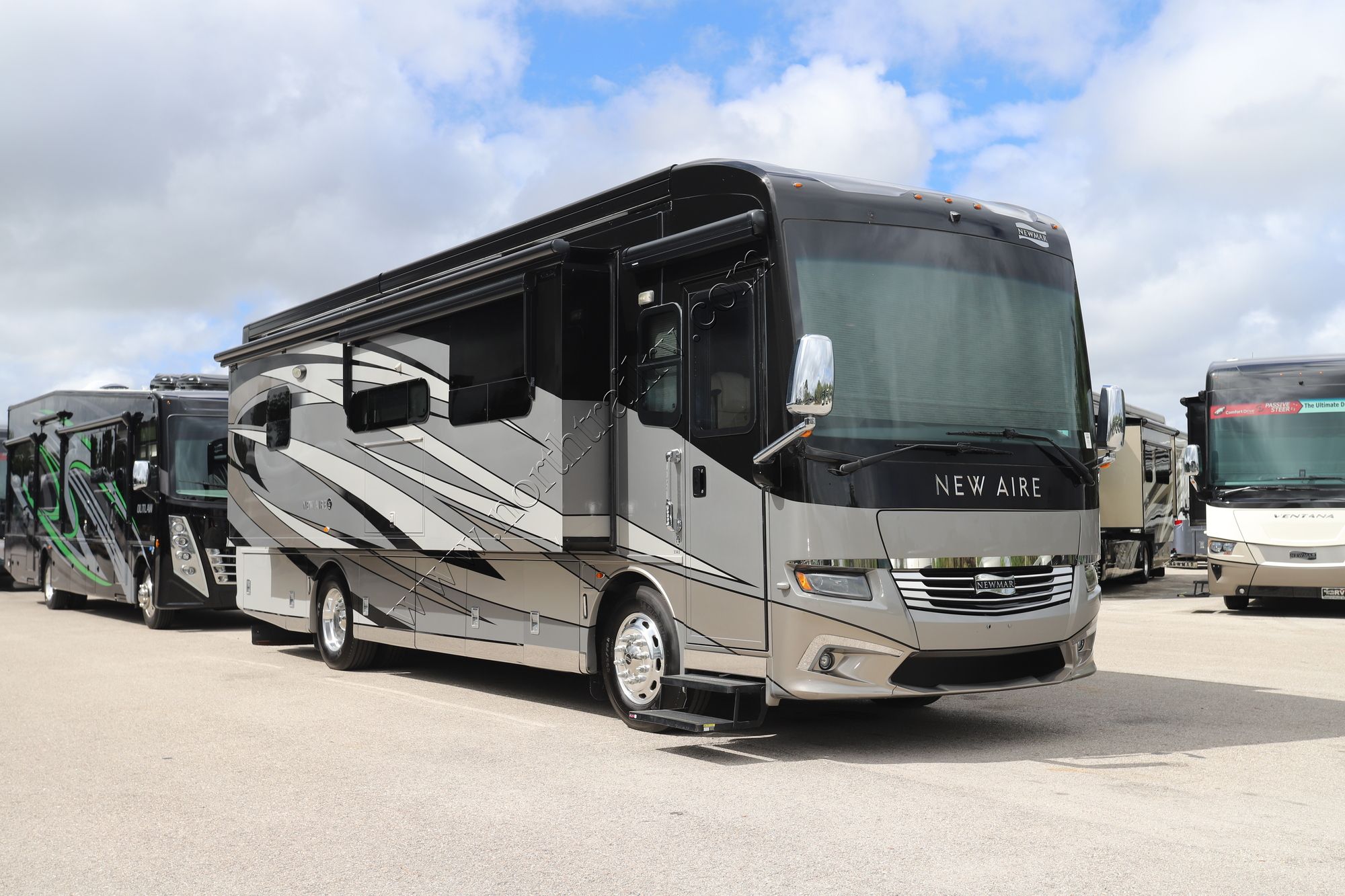 Used 2018 Newmar New Aire 3343 Class A  For Sale