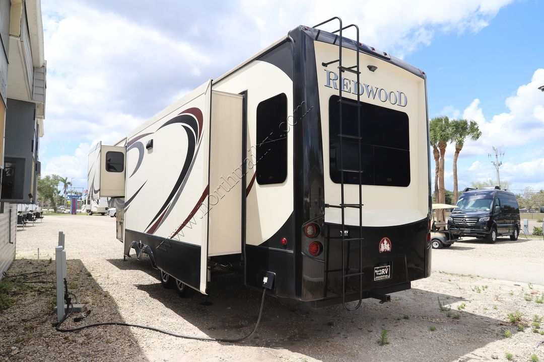 2019 Crossroads Redwood 3401RL 15149-1