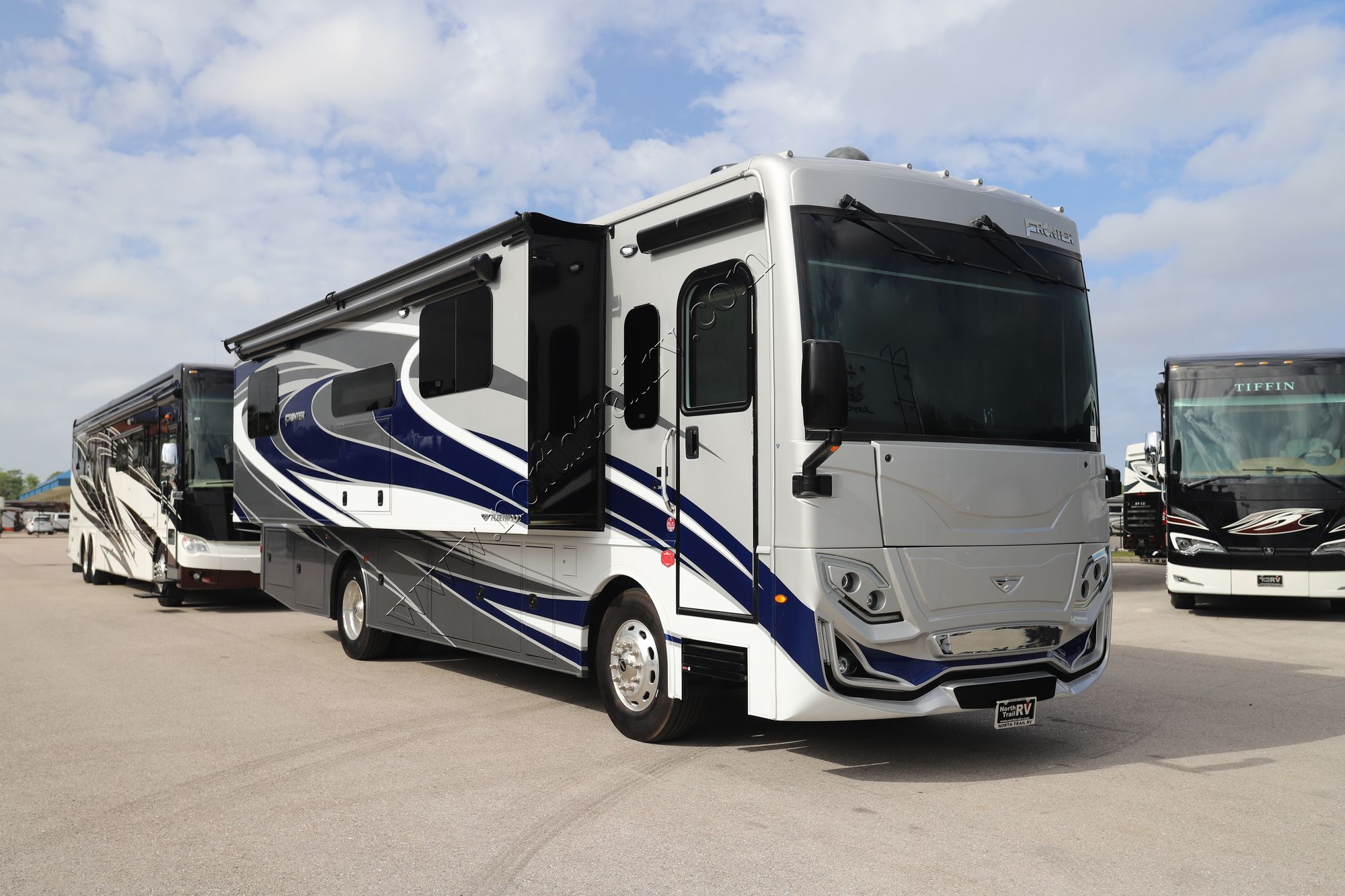 Used 2022 Fleetwood Frontier 34GT Class A  For Sale