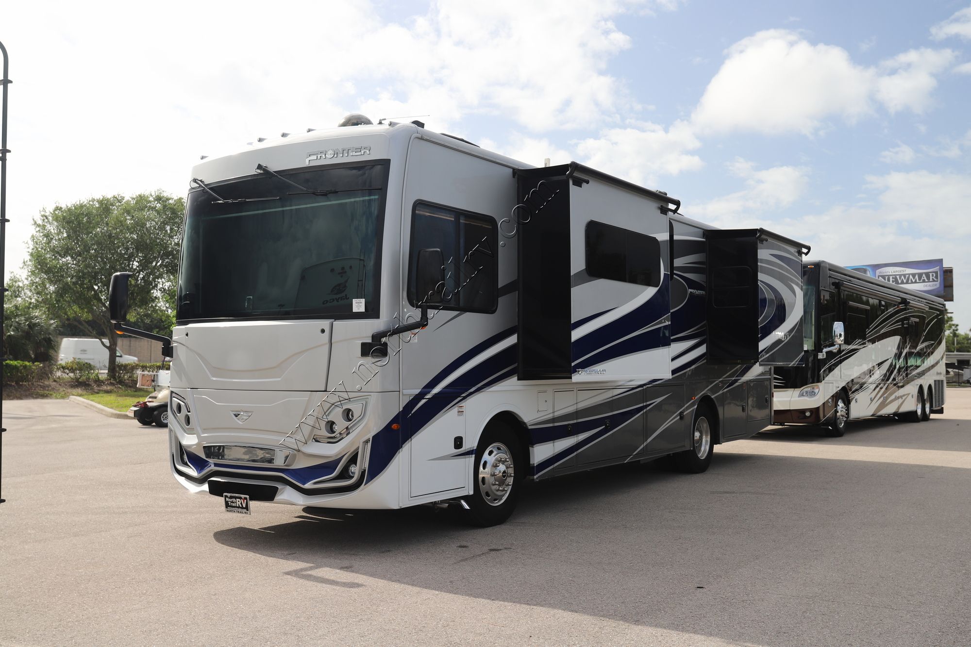 Used 2022 Fleetwood Frontier 34GT Class A  For Sale