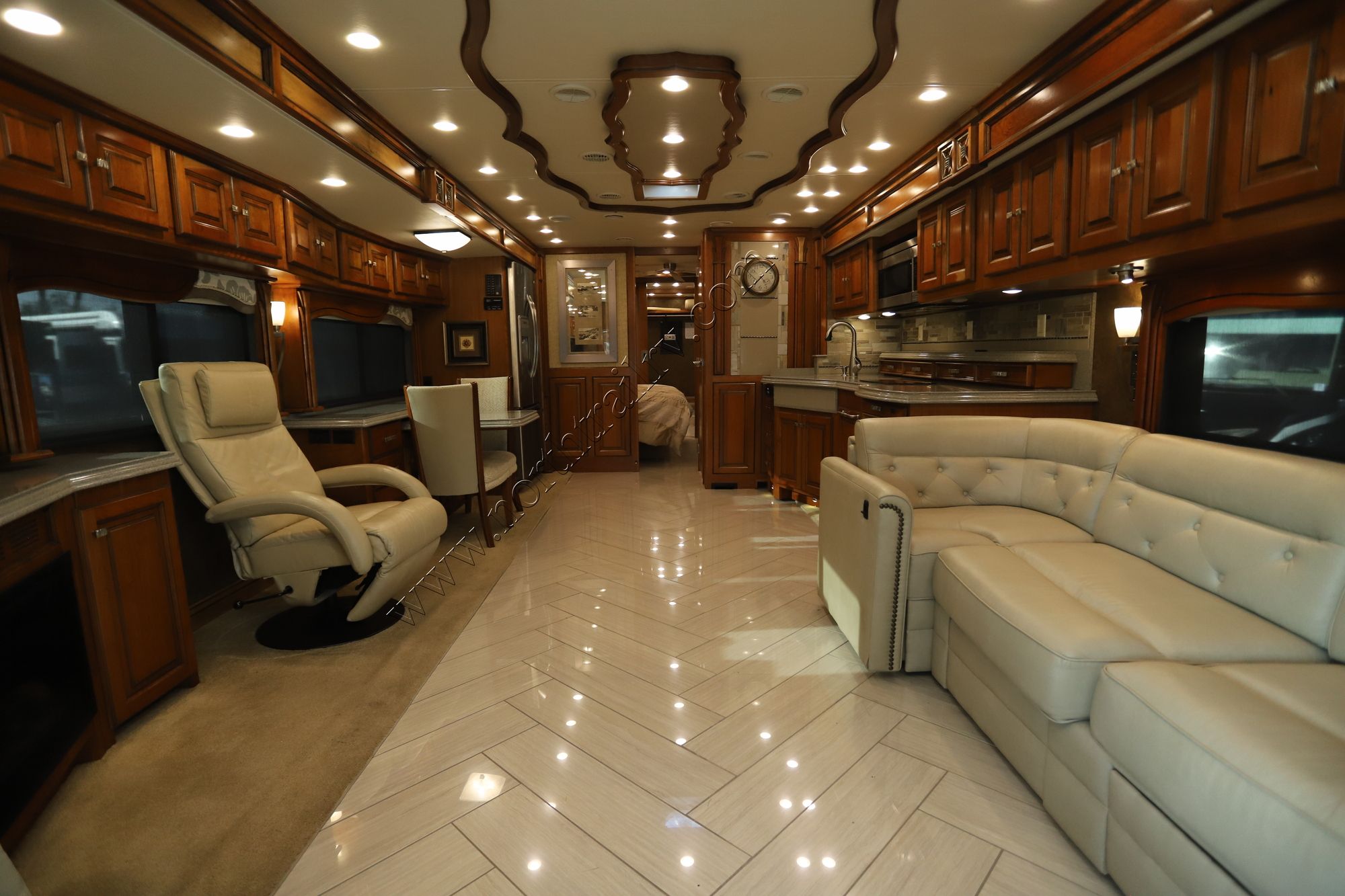 Used 2014 Tiffin Motor Homes Allegro Bus 45LP Class A  For Sale