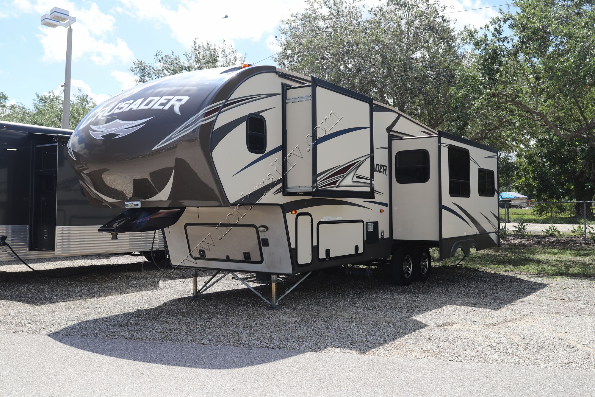 Used 2015 Prime Time Crusader 295RST Fifth Wheel  For Sale