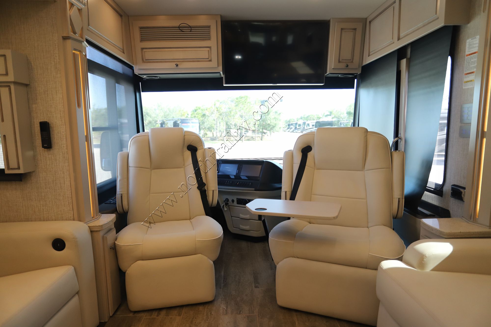 Used 2022 Newmar Dutch Star 4081 Class A  For Sale