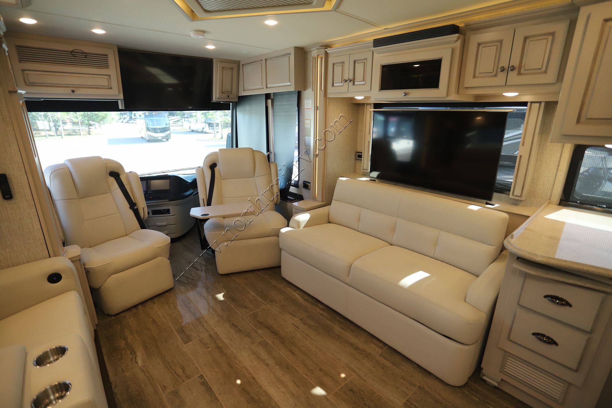 Used 2022 Newmar Dutch Star 4081 Class A  For Sale