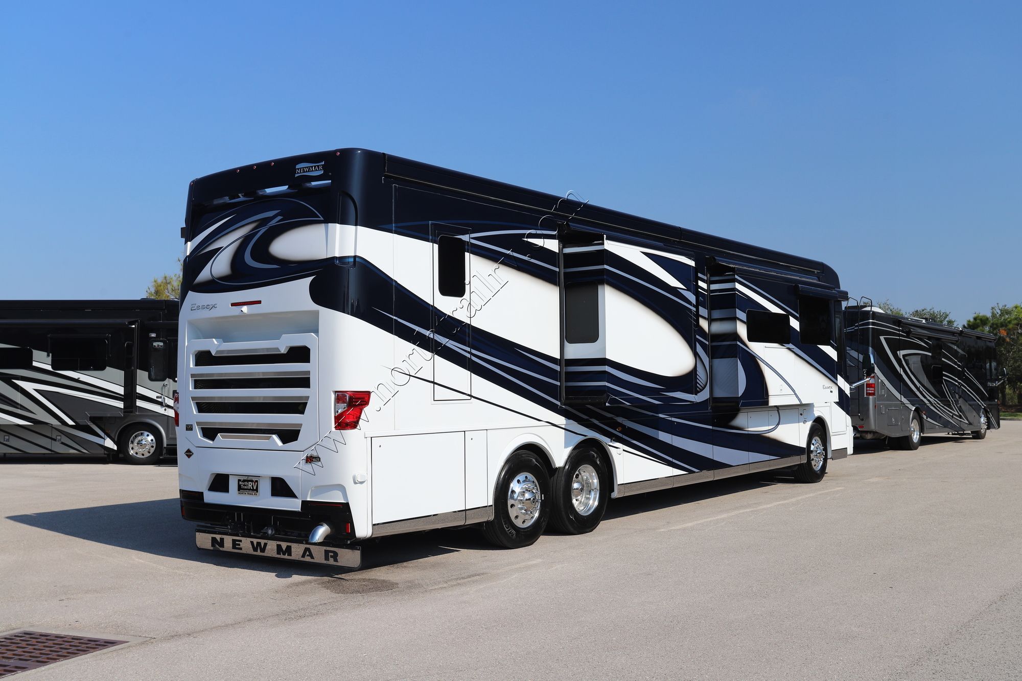 Used 2023 Newmar Essex 4551 Class A  For Sale