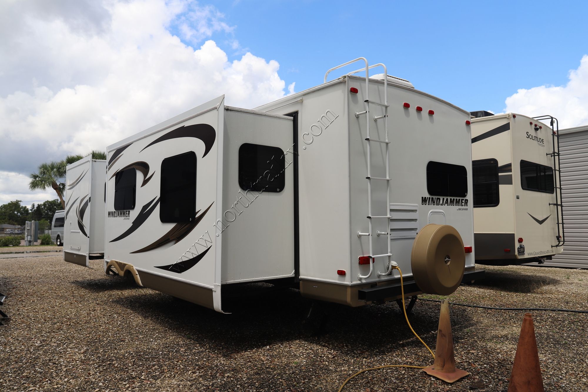 Used 2013 Rockwood Wind Jammer 3002W Travel Trailer  For Sale