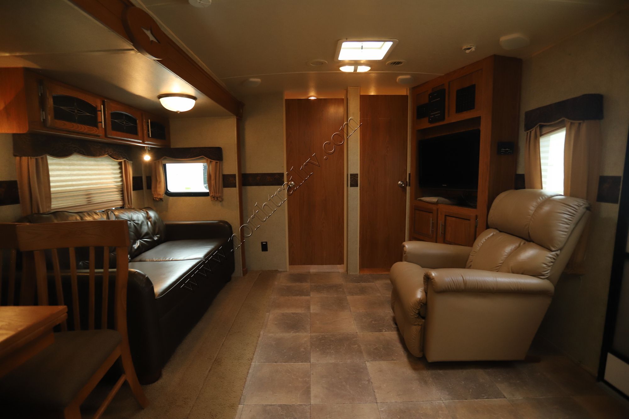 Used 2013 Rockwood Wind Jammer 3002W Travel Trailer  For Sale