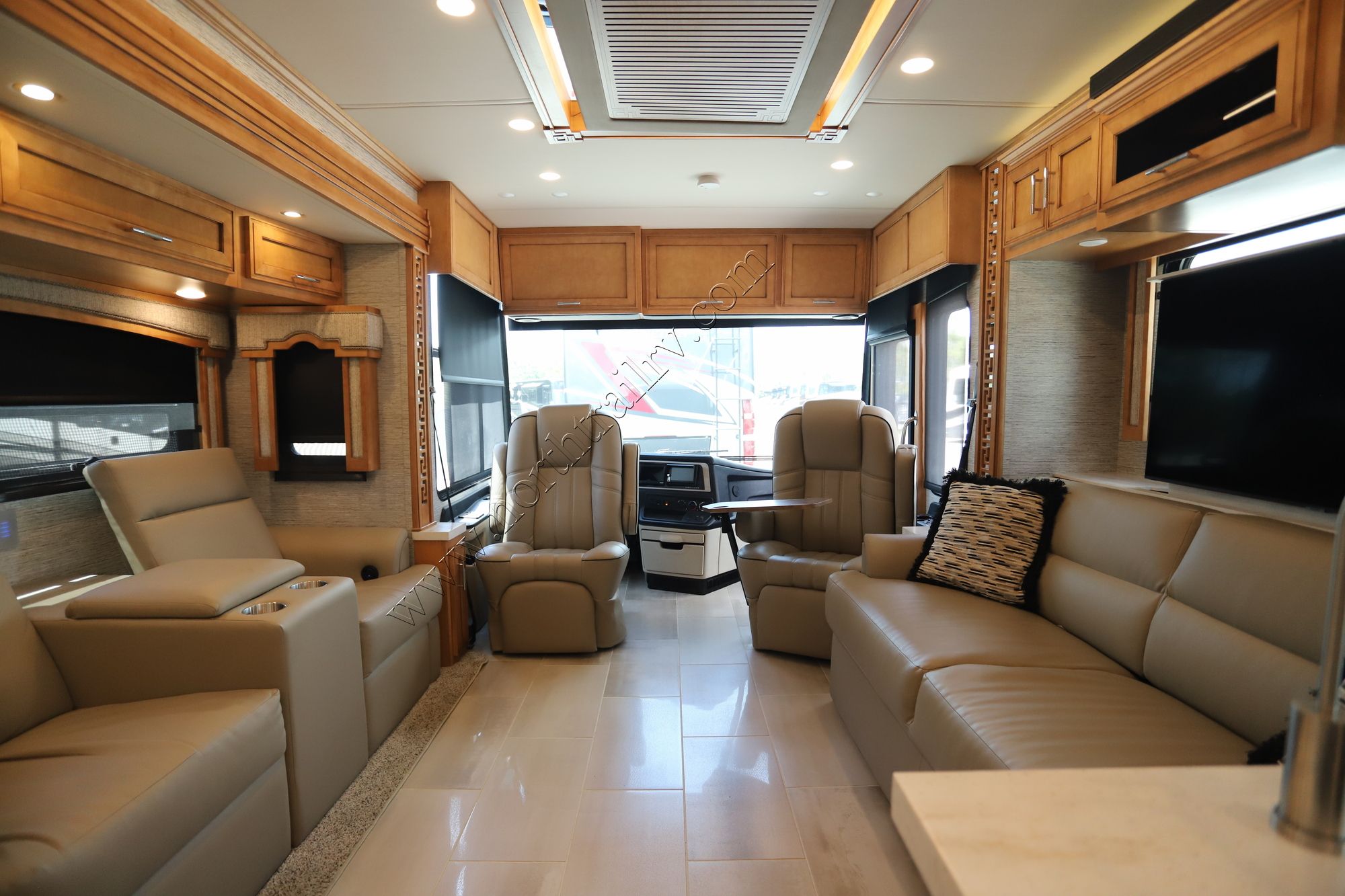 Used 2022 Newmar Ventana 3717 Class A  For Sale