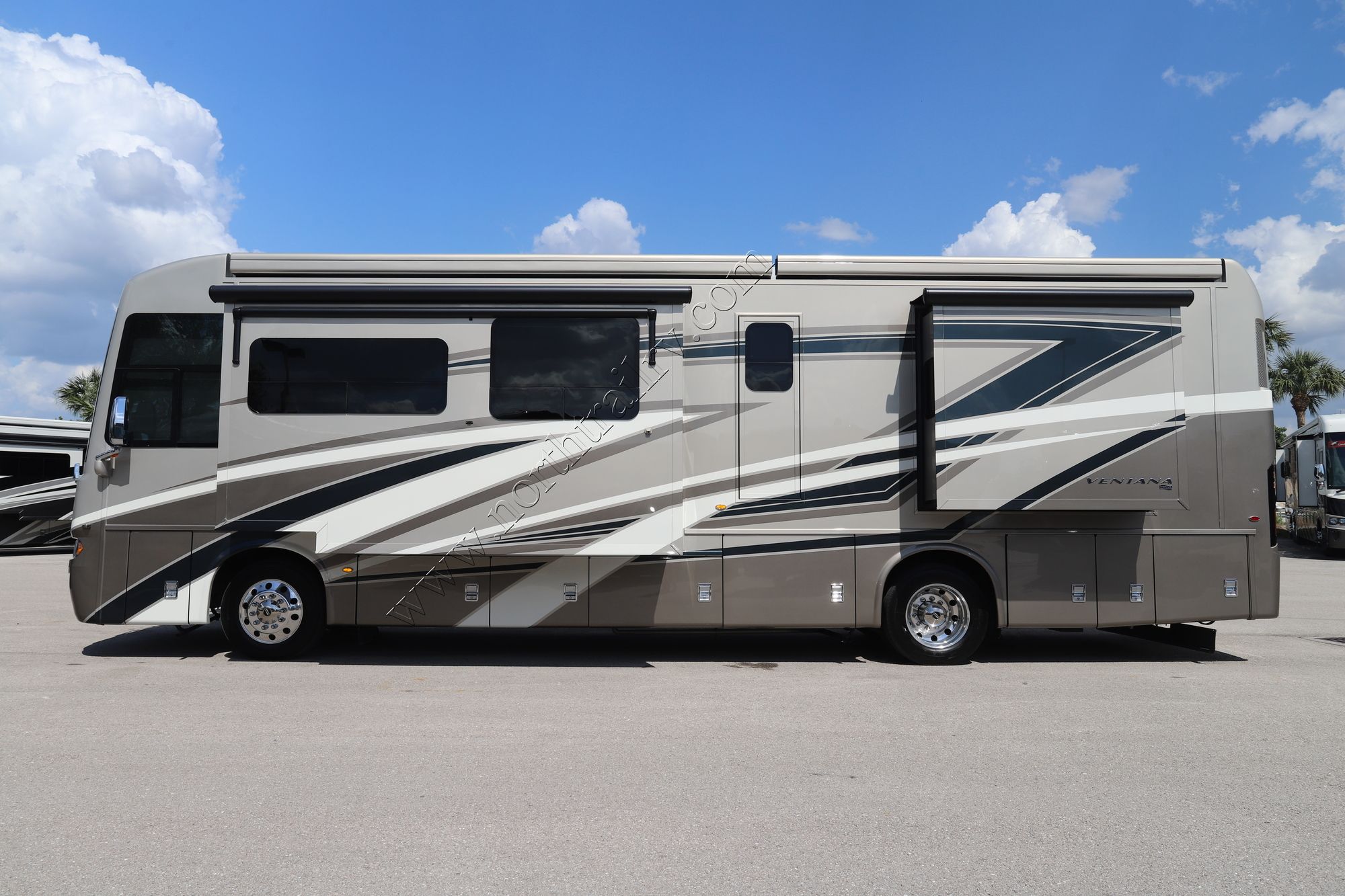 Used 2022 Newmar Ventana 3717 Class A  For Sale