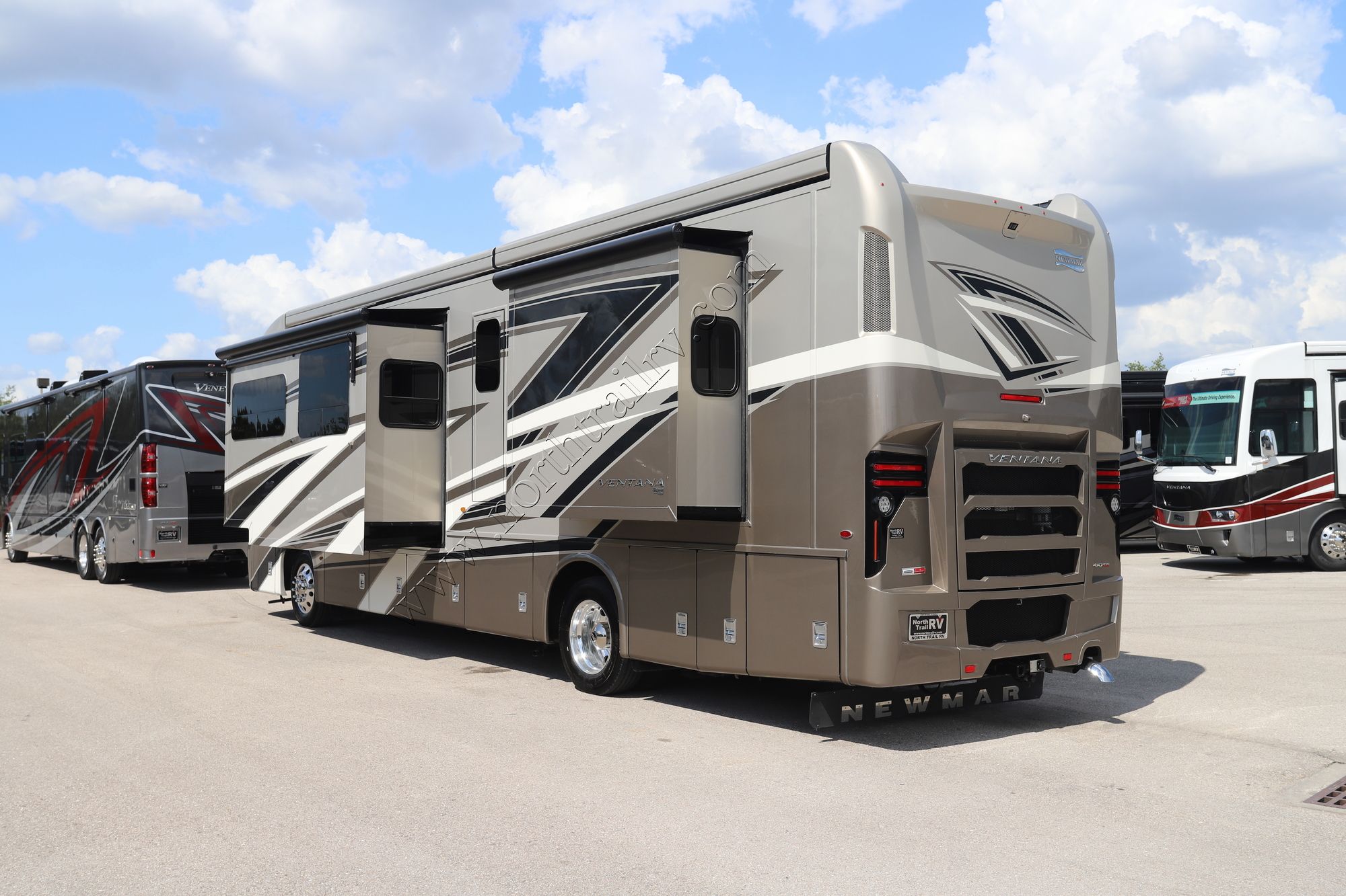 Used 2022 Newmar Ventana 3717 Class A  For Sale